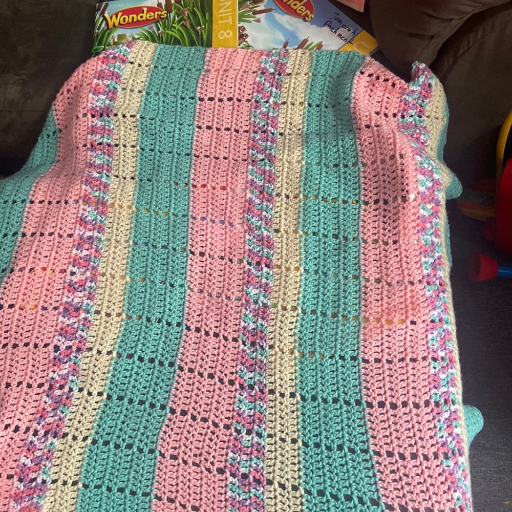 Knitted blanket